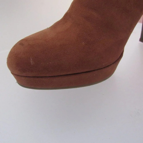 UNLISTED by Kenneth Cole Film Star Tassel Heel Ankle Booties Shoes Size 9 Wide - Picture 11 of 14